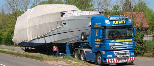 Uship boot transport