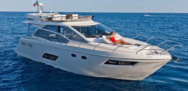 Absolut 53 flybridge 2012