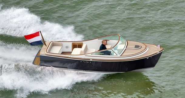 LongIsland 25 Runabout 1 low