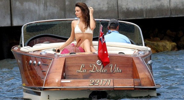 MirandaKerrLaDolceVita2 bootbabe van de maand