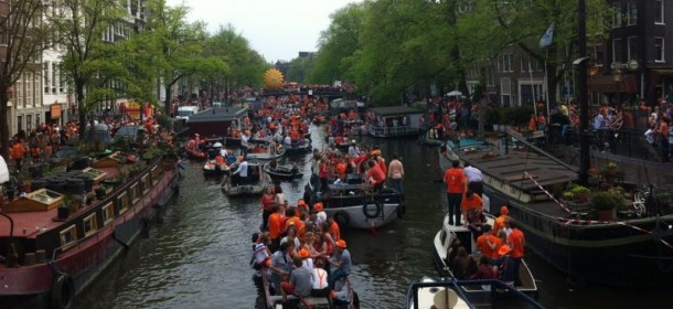 Amsterdamse prinsengracht_Koninginnedag_2012