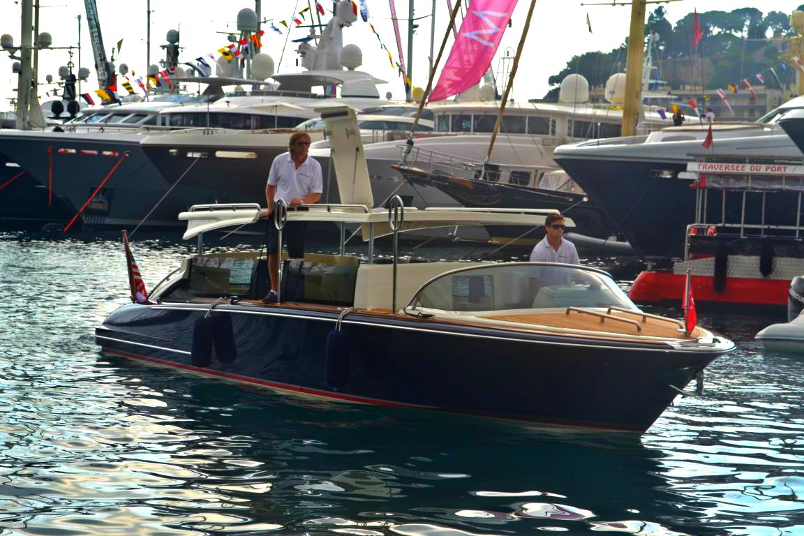 Varende limousine in Monaco