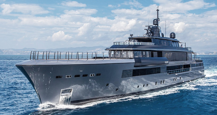 crn-yachts-unveils-experimental-luxury-mega-yacht-1-750x400